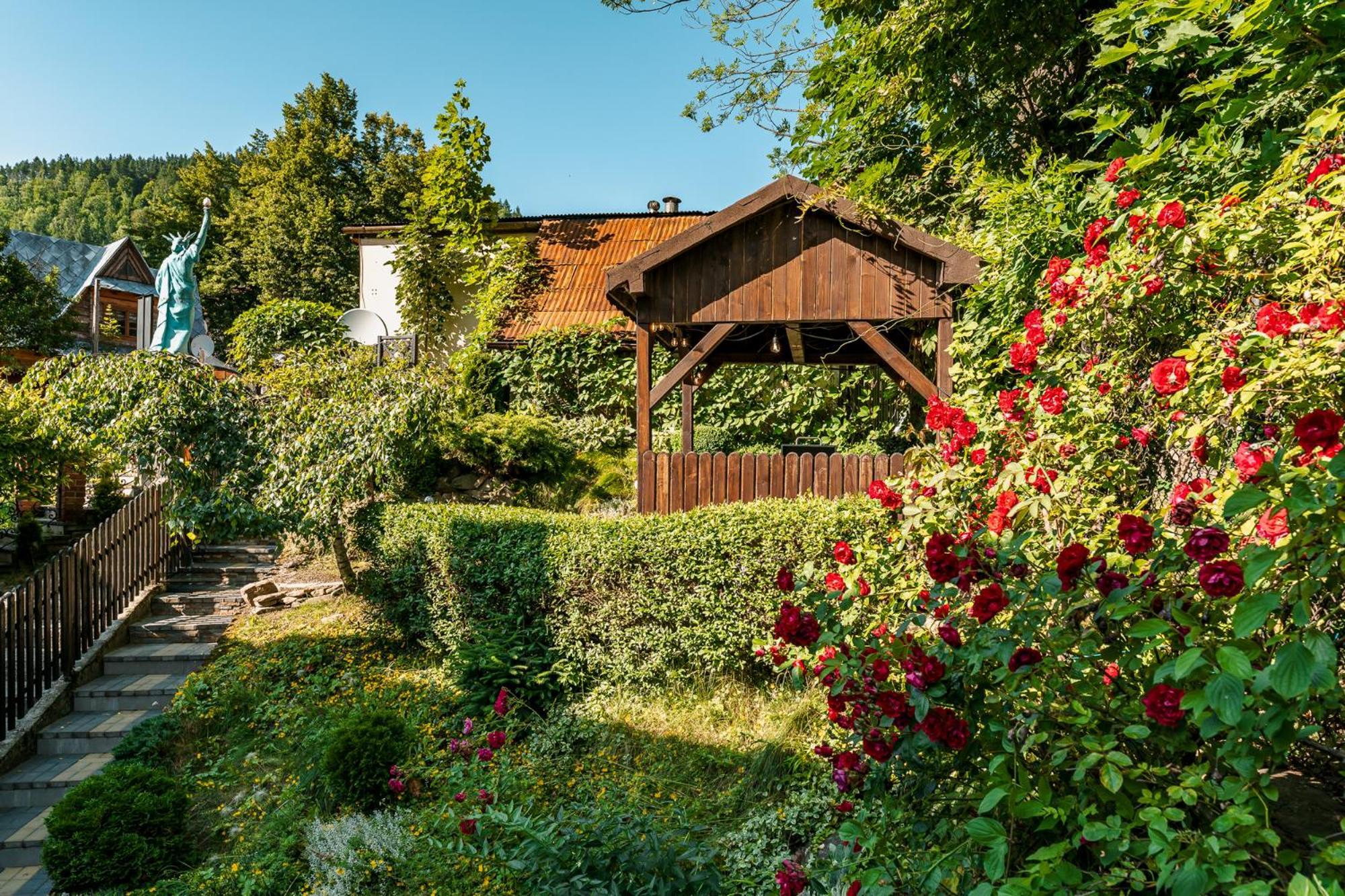Dom "Pod Gorkami" Lägenhet Szczawnica Exteriör bild