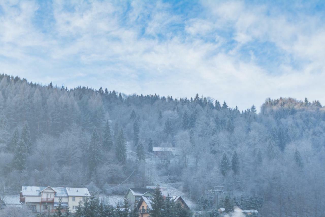 Dom "Pod Gorkami" Lägenhet Szczawnica Exteriör bild